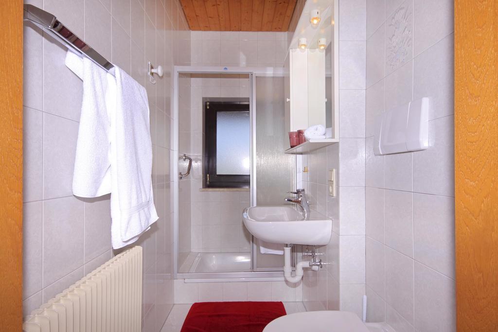 Apartments Gasserhof Lagundo Room photo
