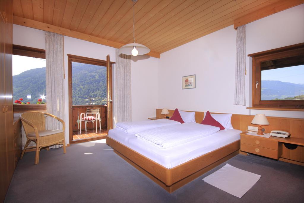 Apartments Gasserhof Lagundo Room photo